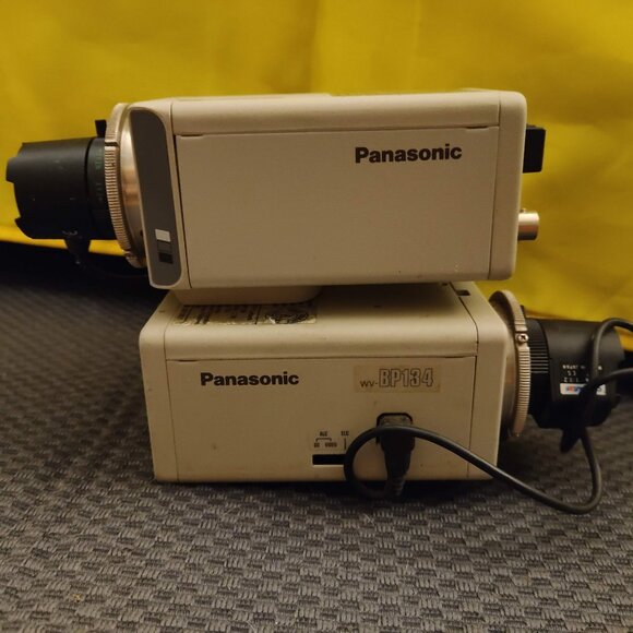SET OF 2 Panasonic Wv-bp134 Video Surveillance Security Camera Unit CCTV Analog - Picture 1 of 5